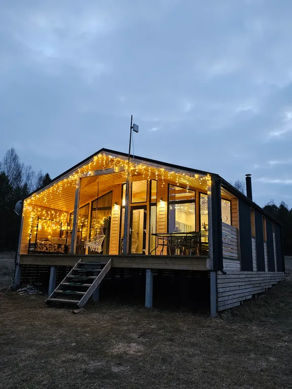 Коттедж Уединенный дом в лесу — аренда посуточно в Калуга