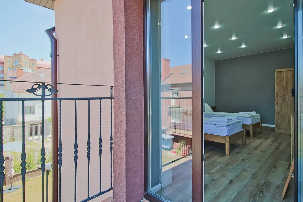 Двухэтaжный кoттeдж площадью 200