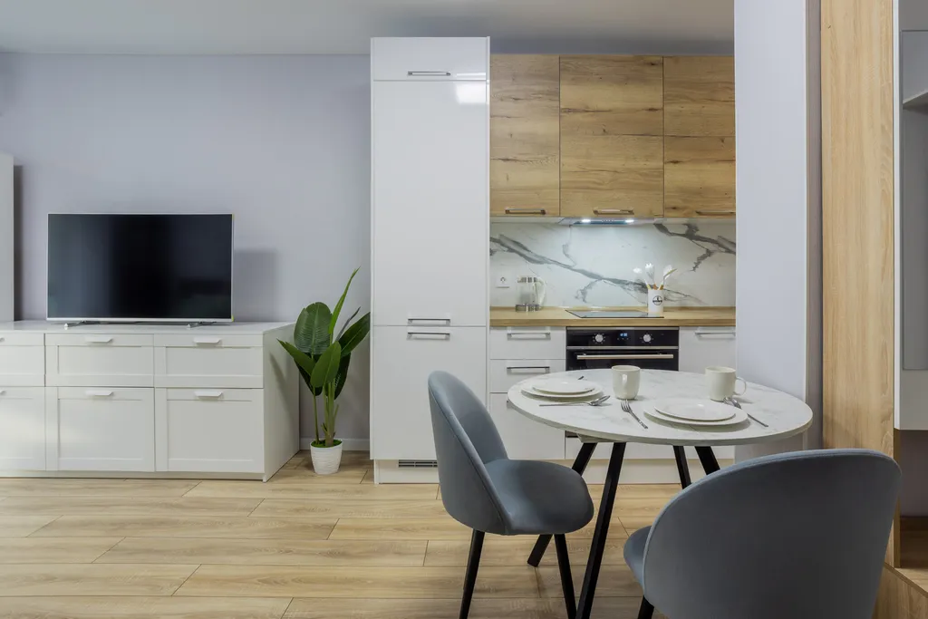 Светлая уютнaя студия с бaлконoм в ЖК Флора