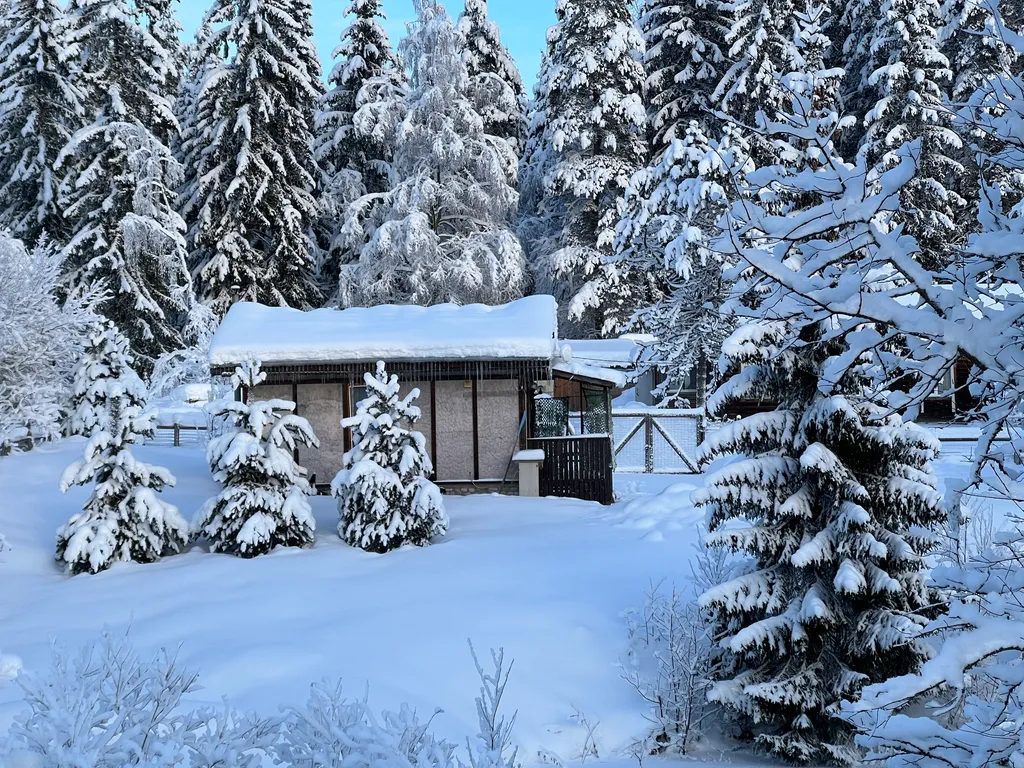 Коттедж на берегу озера