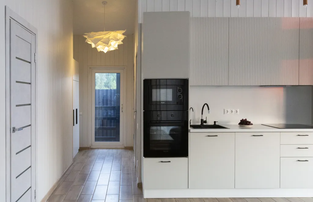 Уютный загородный коттедж с видом на лес