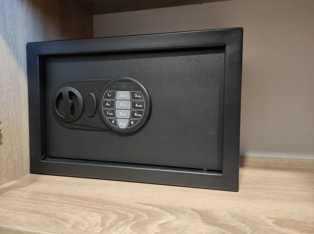 Квартира Luxe-евродвушка - в частном подворье, до 6-ти мест