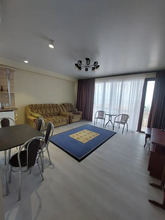 3-комнатные апартаменты с видом на море