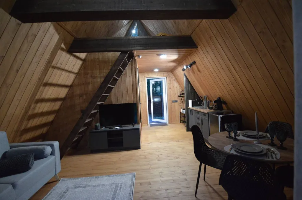 Коттедж Домик Березовый на территории 30 соток — Черноголовка