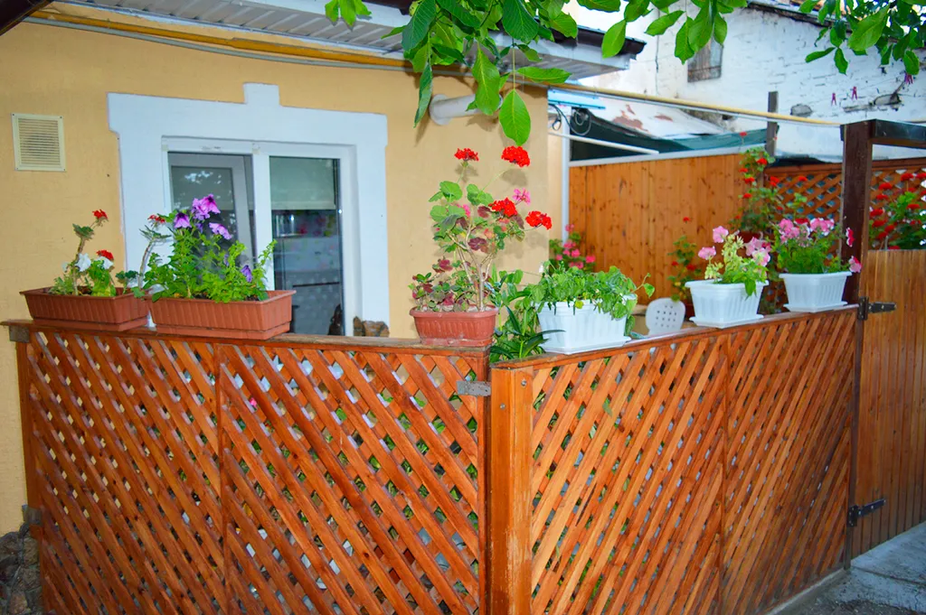 Дом рядом с морем и своим двориком