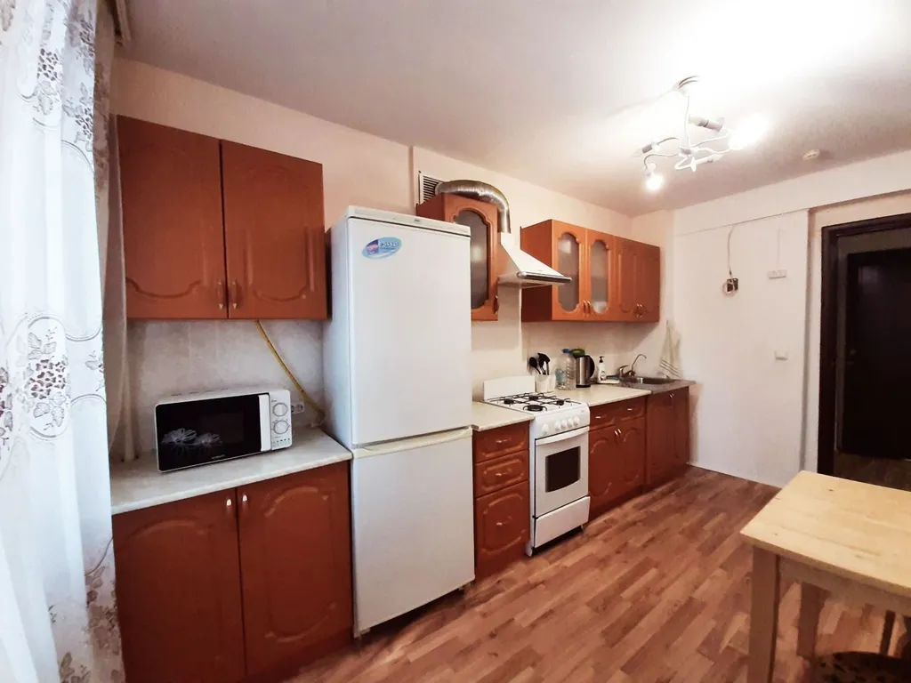 Пpocтоpнaя 2х-комнатная квартира