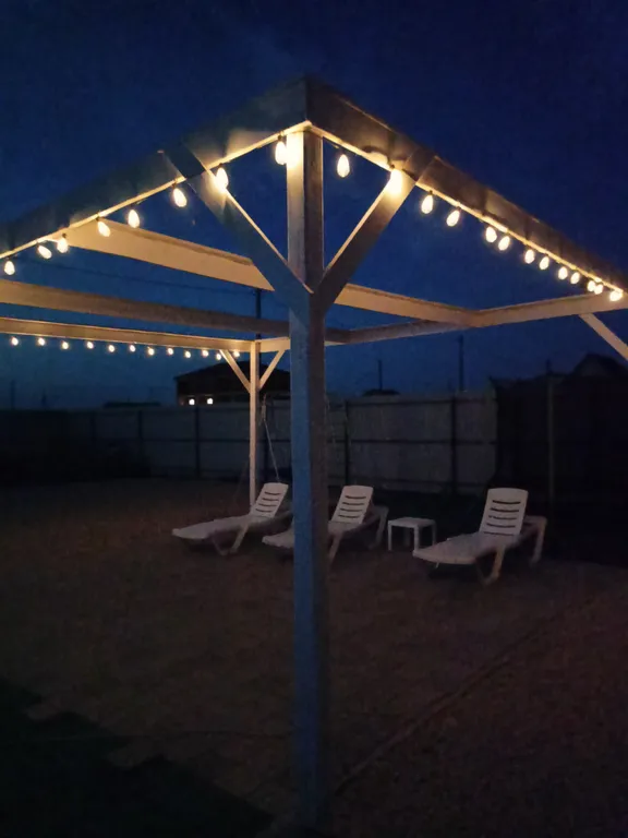 Дом с бассейном у моря