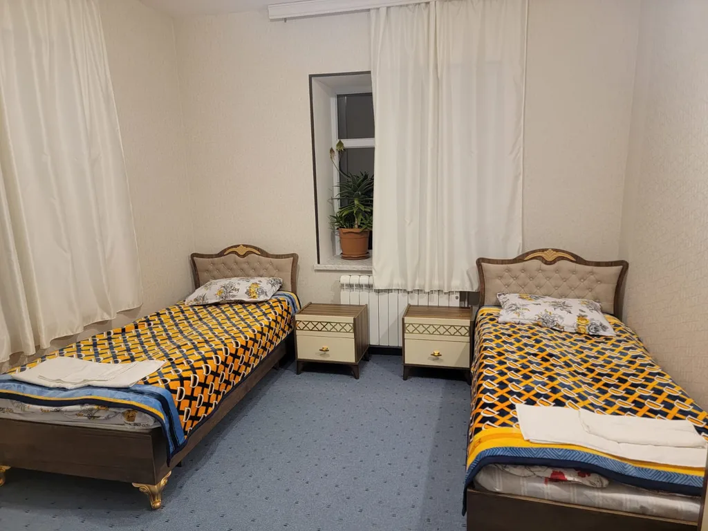 Вилла с садом и видом на горы