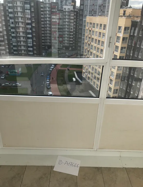 Студия у парка, у Меги