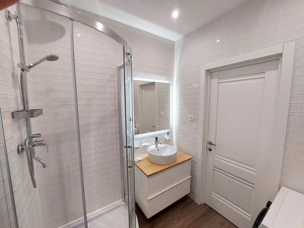 Уютная современная студия в центре с дистанционным заселением