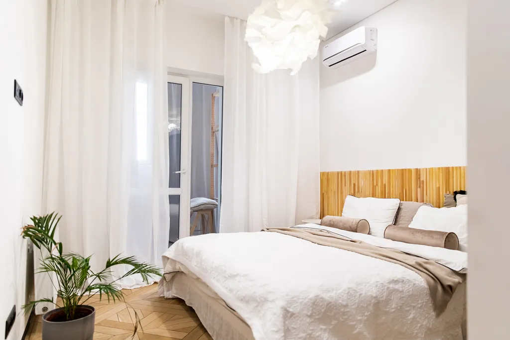 Стильная двухкомнатная квартира у моря