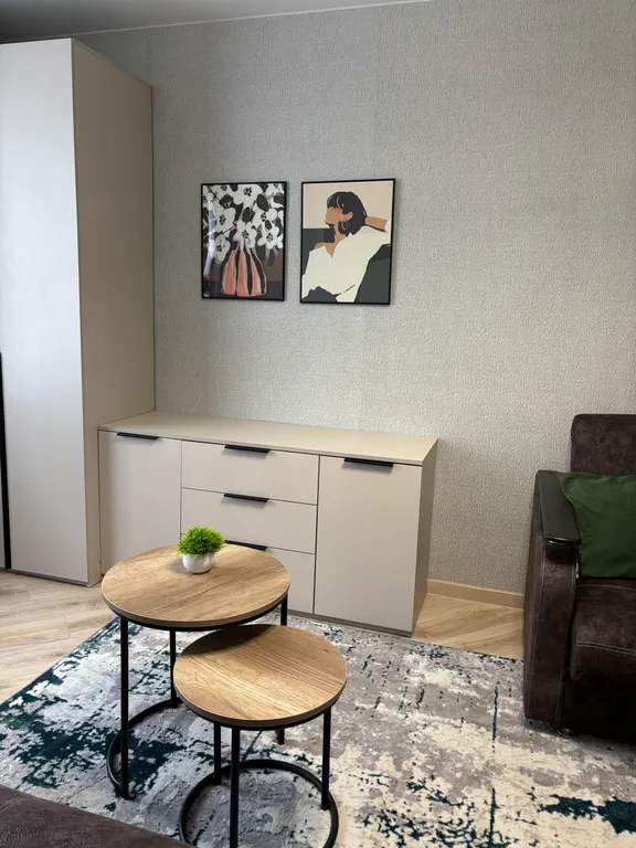 Комфортная трёшечка в центре города, 4 раздельных двуспальных места