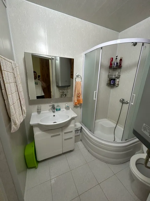 Номер на берегу моря