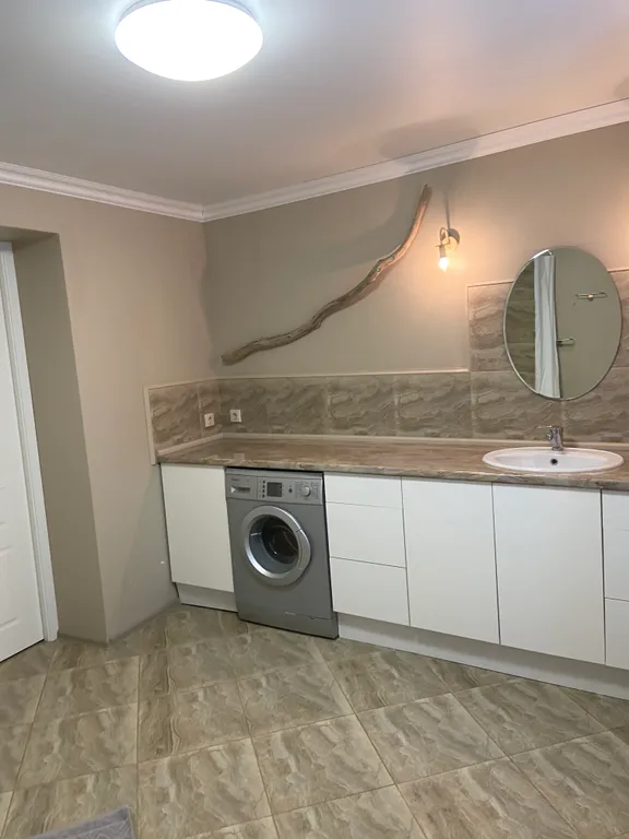 Частный Дом целиком со всеми удобствами в центре