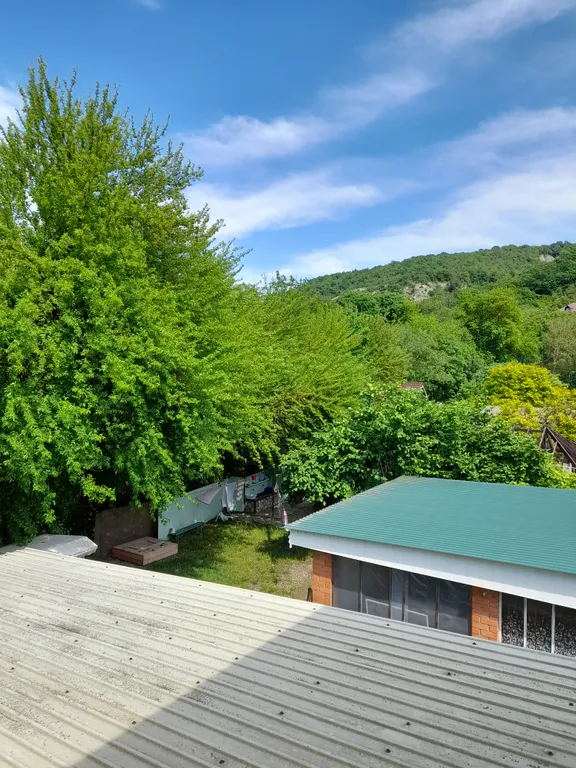 Просторный семейный номер улучшенный с видом на горы