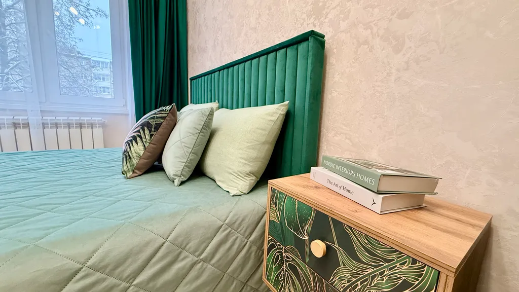 Мега вместительная трешка для дюжины гостей