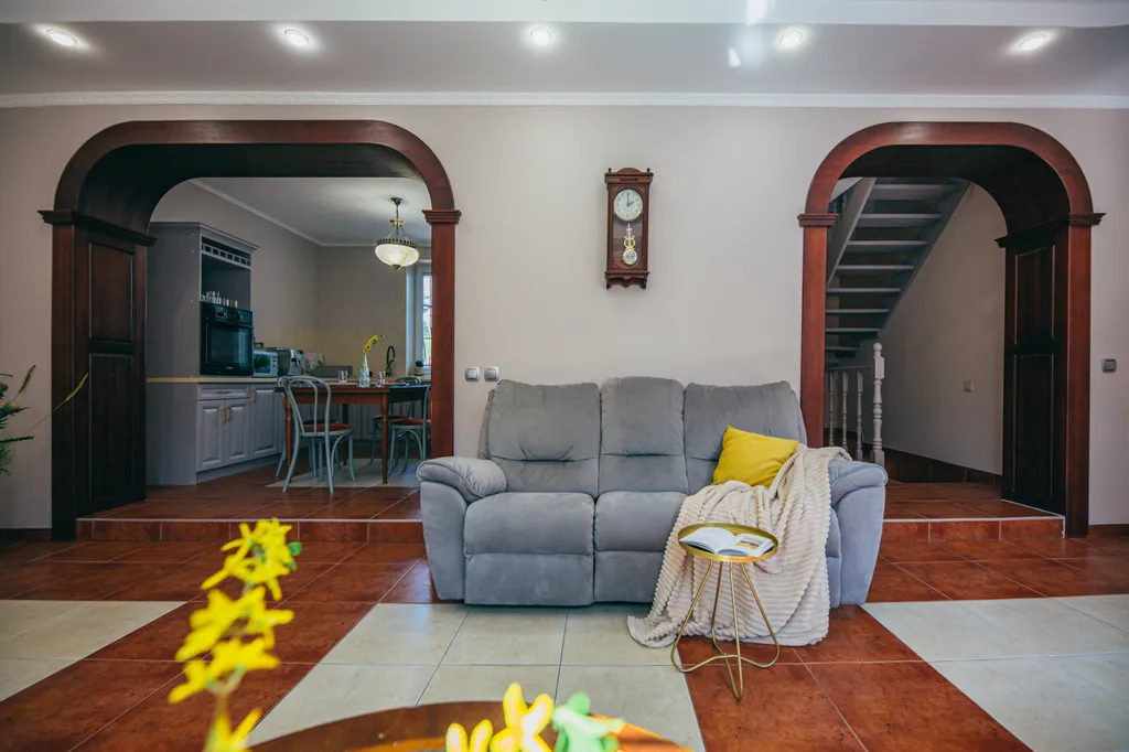 Комфортный дом в центре города, рядом с Верхним озером