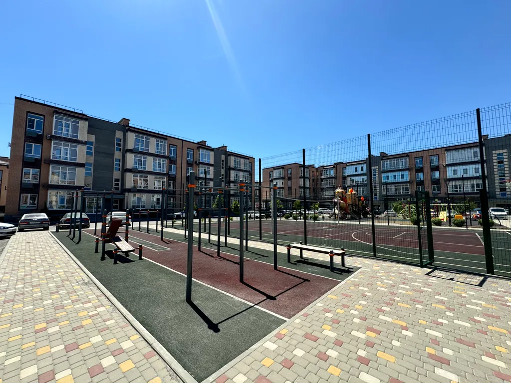 Яркая однокомнатная квартира с закрытой придомовой территорией