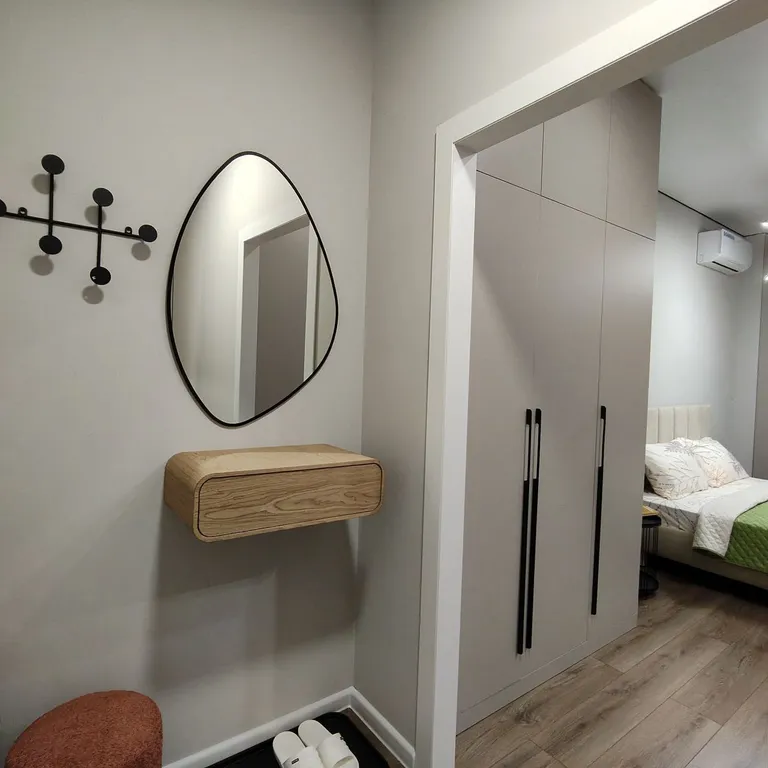 Студия около ЖД вокзала