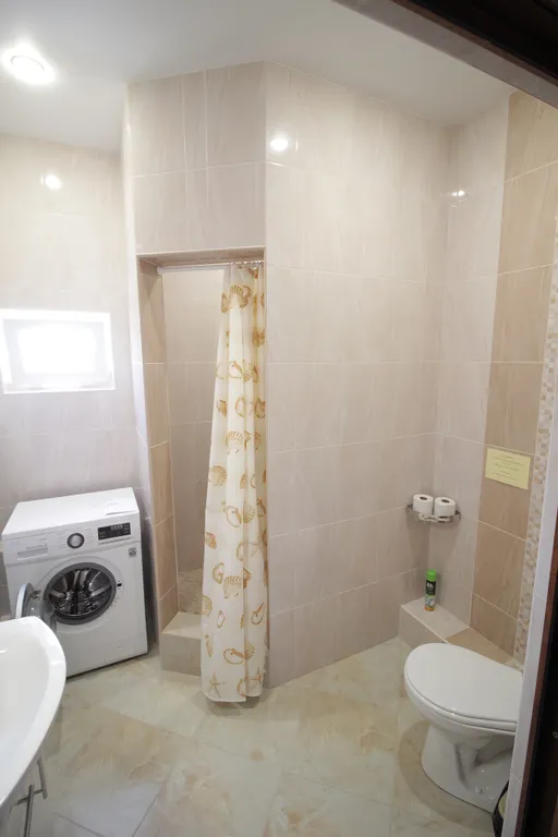 Студия с кухней, 5-ти местный