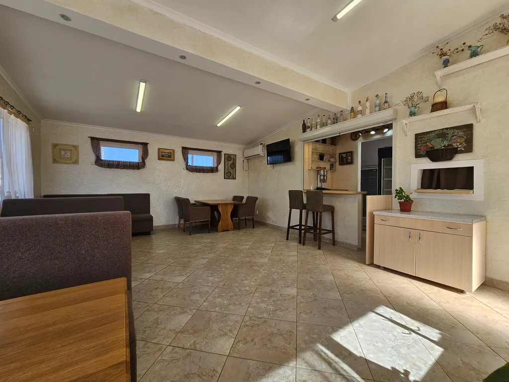 Квартира Квартира Студия в 5 минутах до моря — Новоотрадное