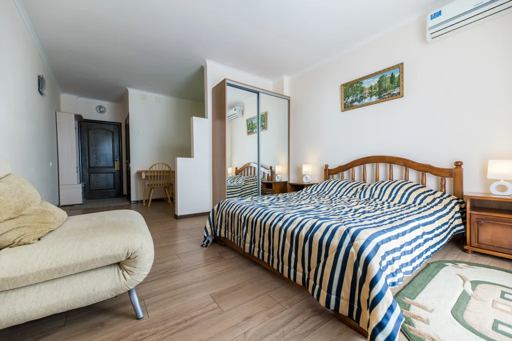 Апартаменты 11,12 с кухней и балконом, панорамный вид на море