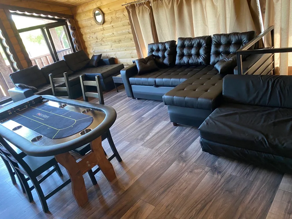 Гостевой дом с русской баней и покерным столом