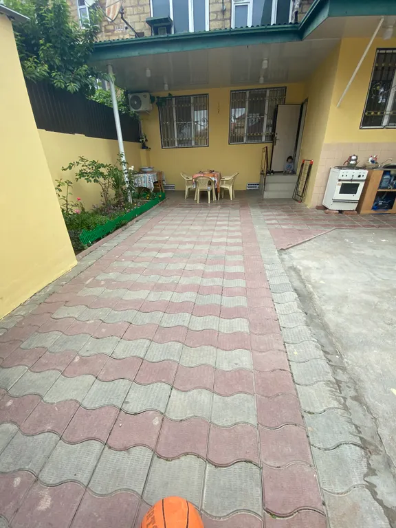 Уютная квартира со двором и со всеми условиями