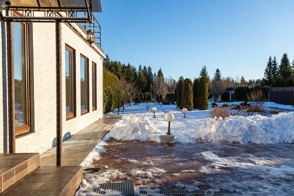 Усадьба у озера