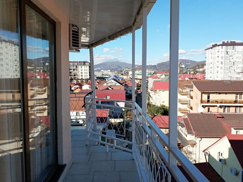 Трехуровневая 3-к квартира с террасой, у моря