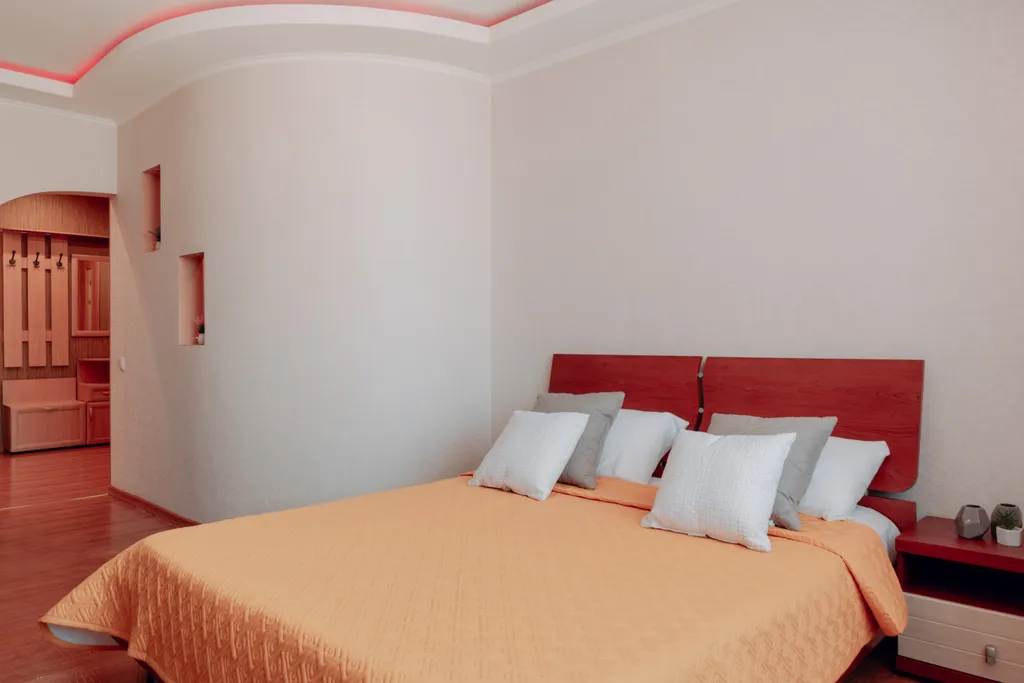 Квартира Апартаменты возле планеты, в ярком цвете с бесплатным wi-fi — Красноярск