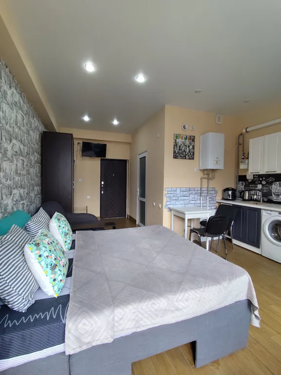 Квартира на 9 этаже с балконом, вид на горы, п. Лазареаское, Сочи