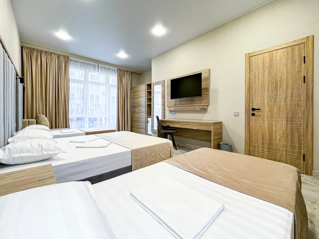 Корпус № 2 - Делюкс 5ти - местный (с балконом)