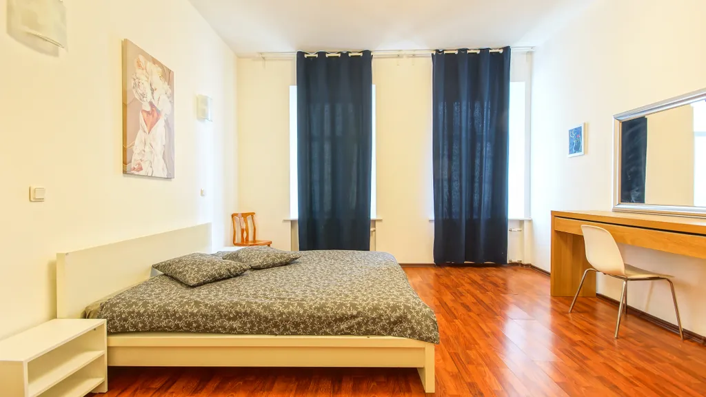 Квартира Квартира 3 спальни, лифт, вид на площадь — Санкт-Петербург