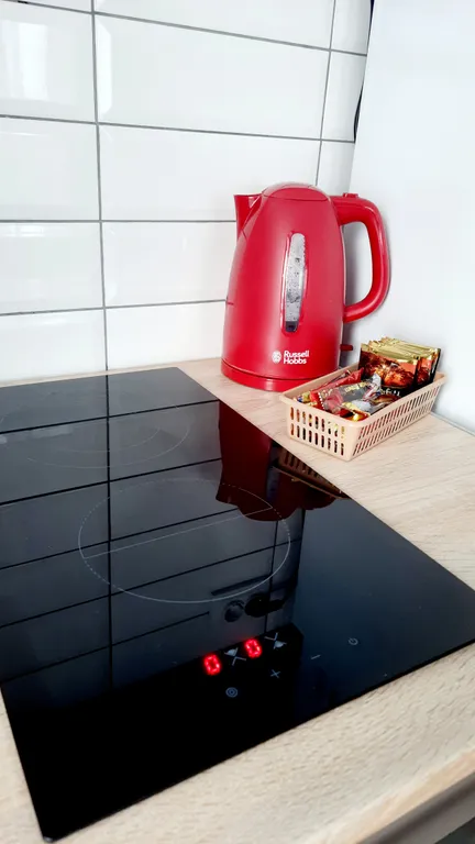 Студия возле гипермаркета Лента