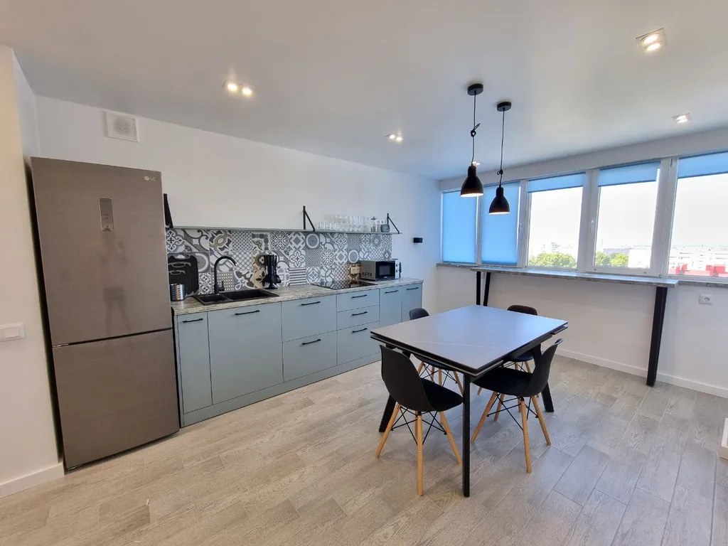 Супер видовая новая двухкомнатная квартира у моря в парке Победы