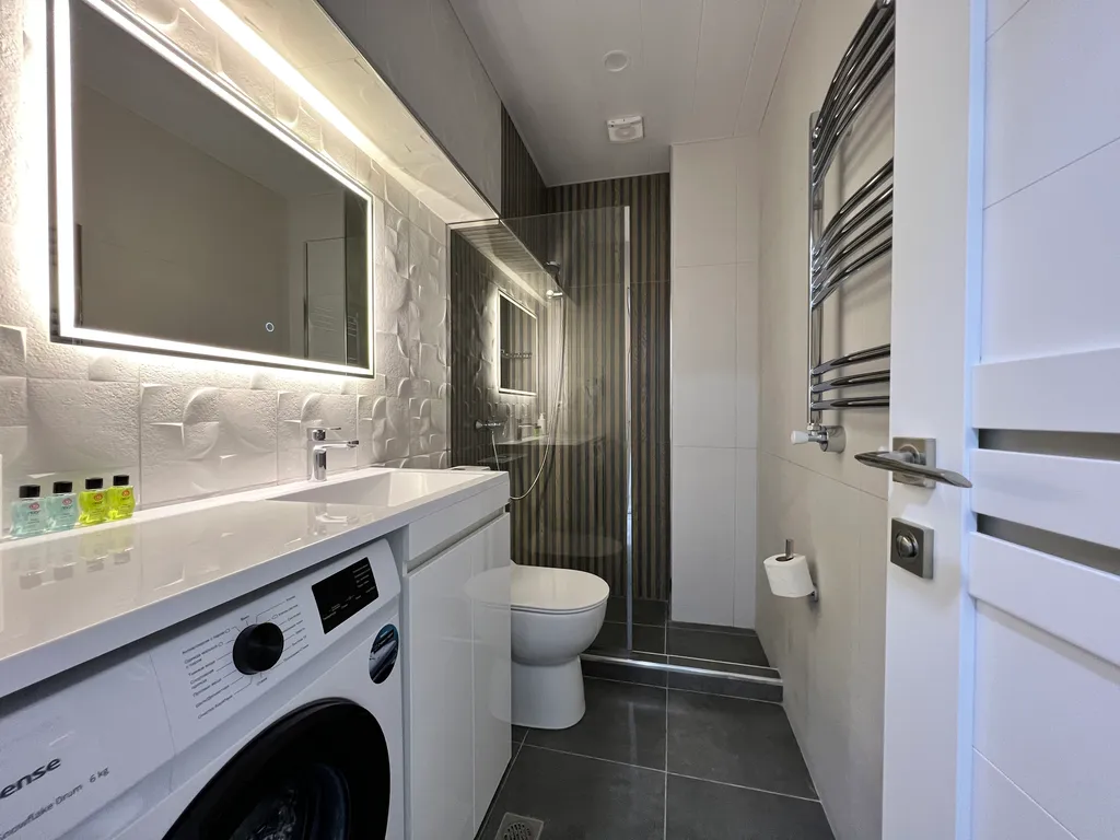 Stylish apt city center saryan next to restaurants and cafes