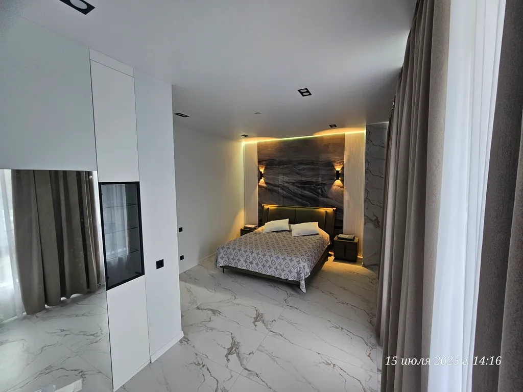 Квартира с новым люкс ремонтом 3 минуты до моря