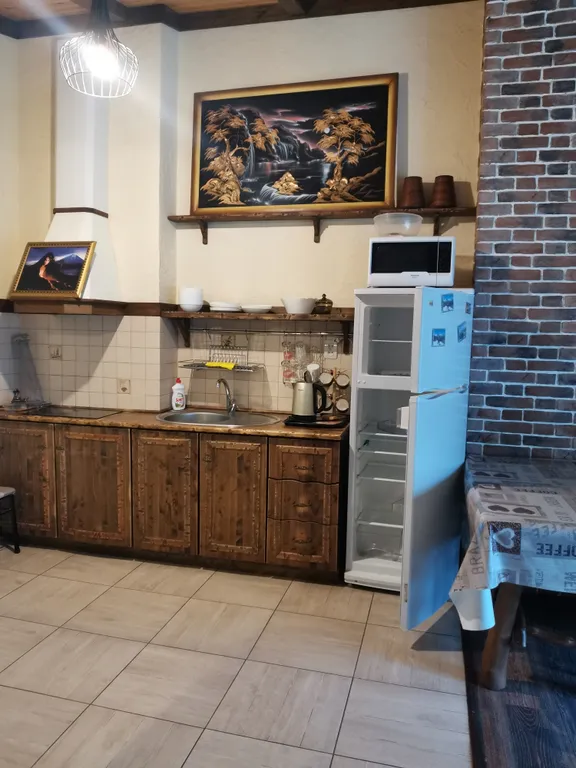 Уютная квартира на мансардном этаже с видом на горнолыжный склон, лес