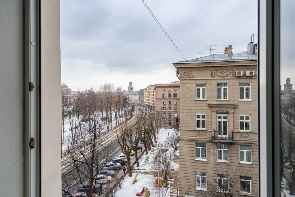 3-местная квартира SutkiLive в центре у метро Горьковская