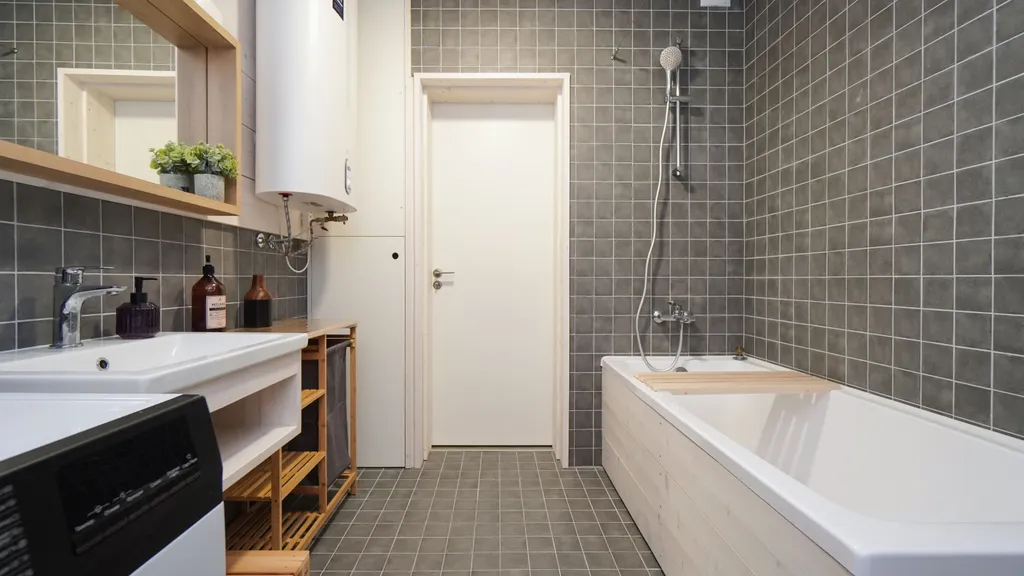 Уютный панорамный дом с баней в лесу