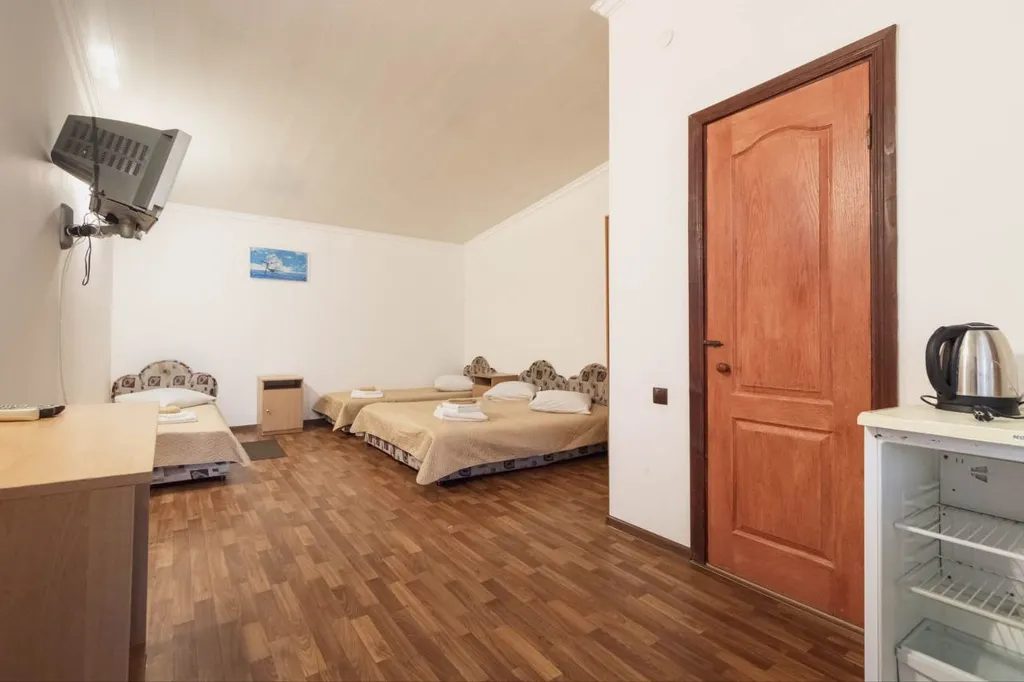 Квартира Комната — Новоотрадное