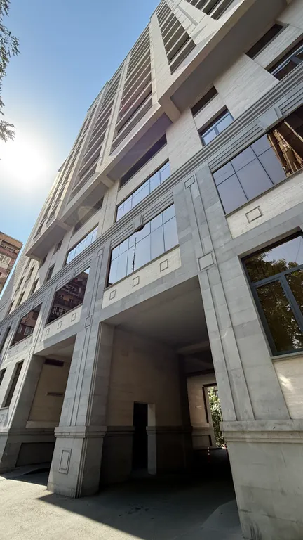 Уютный апартамент с 2 спальнями рядом с Сизнс парк