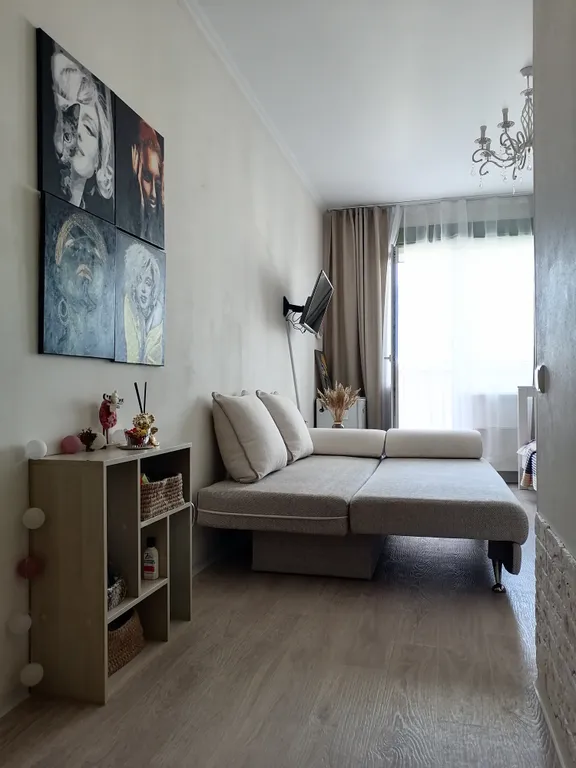 Честная квартира с балконом Четыре угла возле ТЦ Аура