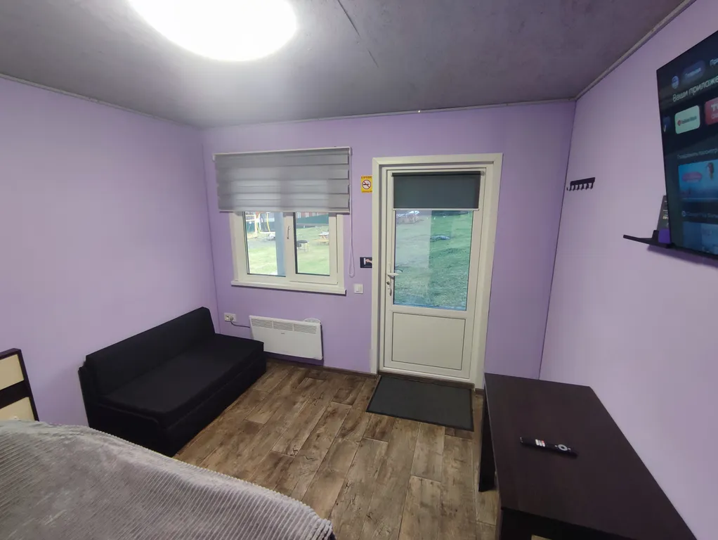 Домик с видом на горы 2