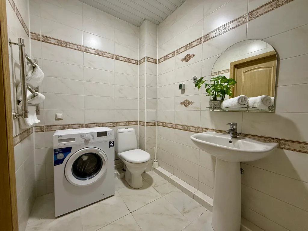 Просторная 2-комнатная квартира с шикарным видом на горы, город и море