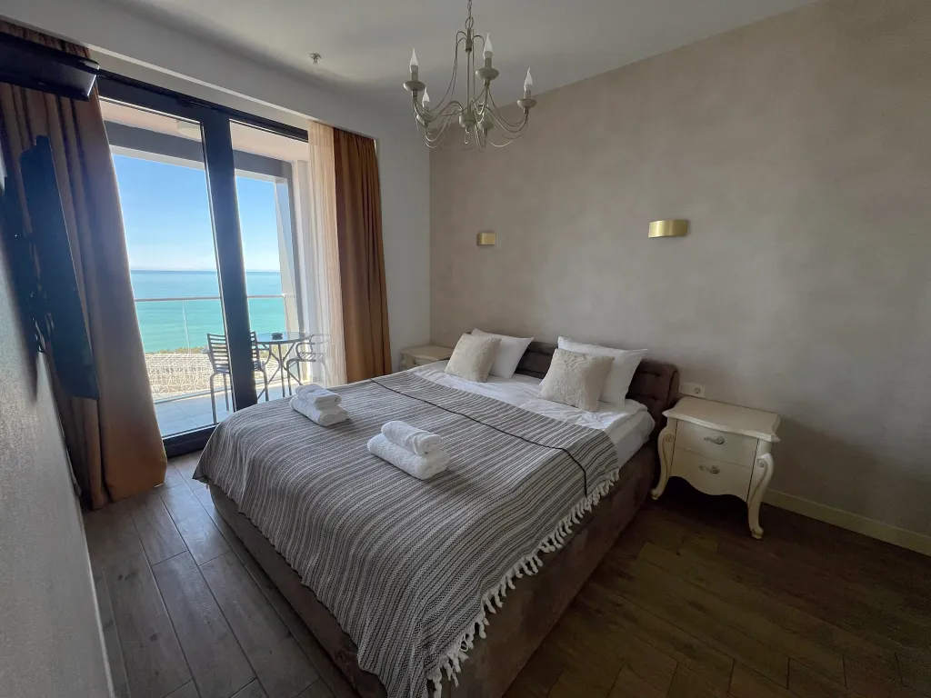 Трехкомнатная квартира c шикарным видом на море, Porta Batumi Tower