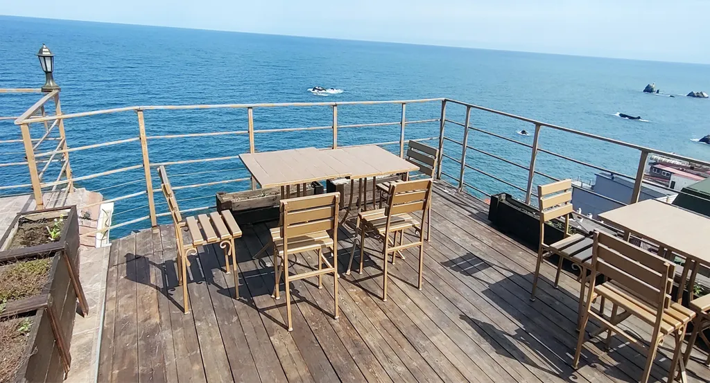 Апартаменты с панорамным видом на море, бассейном и SPA в 40 м от моря