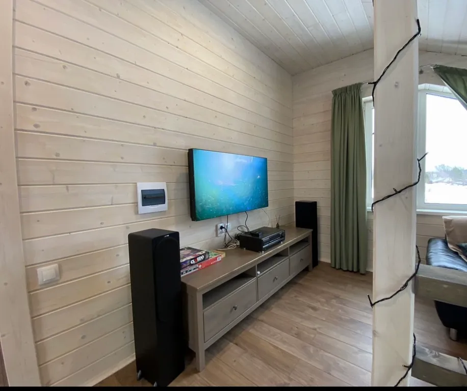 Уютный загородный коттедж недалеко от Игоры