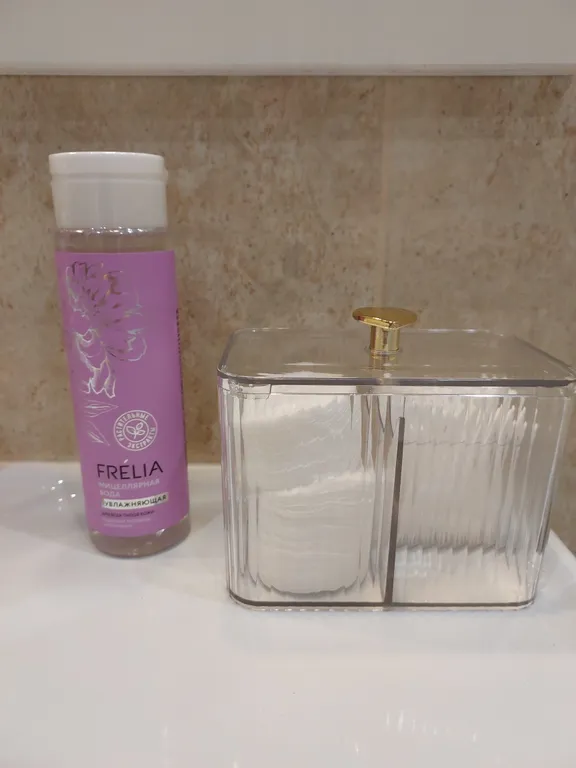 Квартира с панорамными окнами с видом на реку